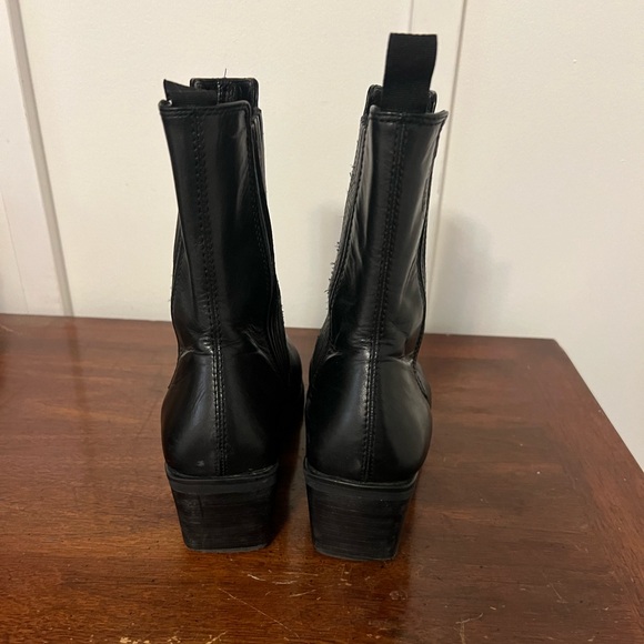 Vagabond Kelsey western-inspired Chelsea boots black leather sz 39 (US 9) - Picture 3 of 10